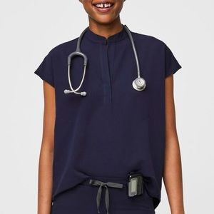 Figs Rafaela™ Oversized Scrub Top